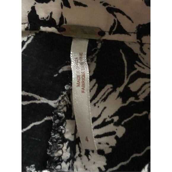 Free People Boho Shorts Size 4 Floral Print Side Zip Pockets Flowy - Picture 9 of 11